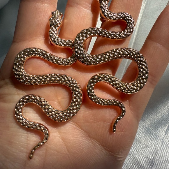 Anthropologie new!  serpent Snake gold Earrings - Picture 9 of 9